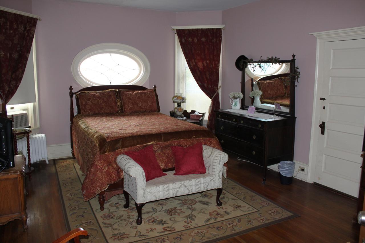 Victorian Charm Inn Towanda Extérieur photo
