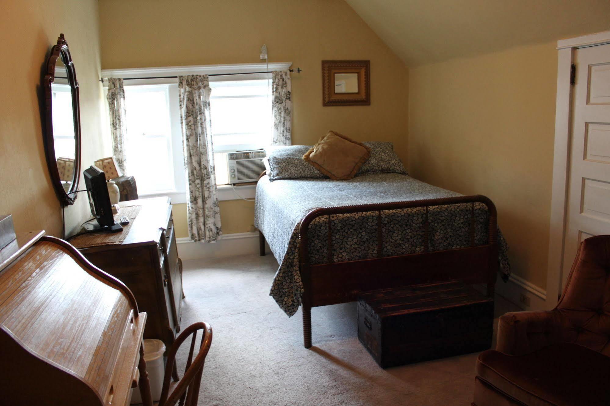 Victorian Charm Inn Towanda Extérieur photo