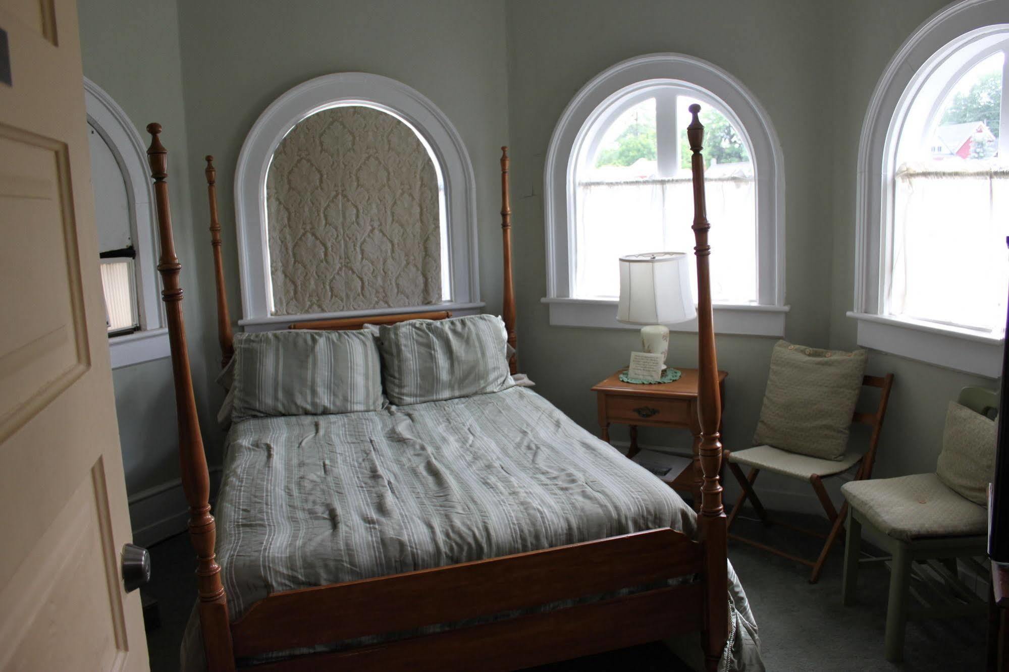 Victorian Charm Inn Towanda Extérieur photo